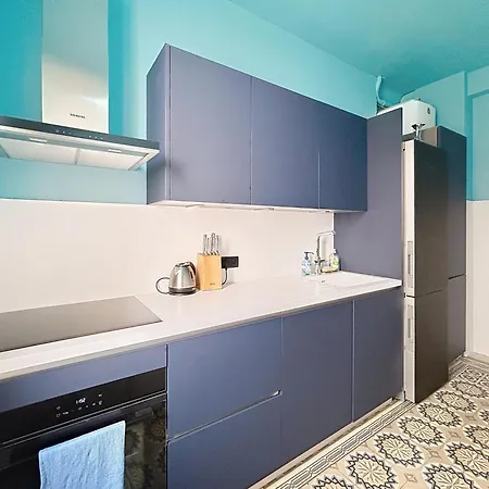 Vega Apartment *